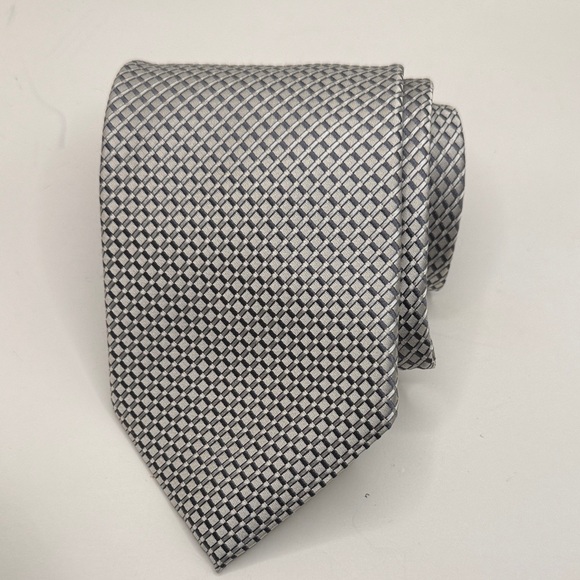 Ermenegildo Zegna Other - Ermenegildo Zegna Mens Tie Silver Geometric Tie 59.2” X 3.9”